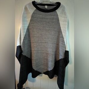 Ladies One Size pullover shawl/wrap